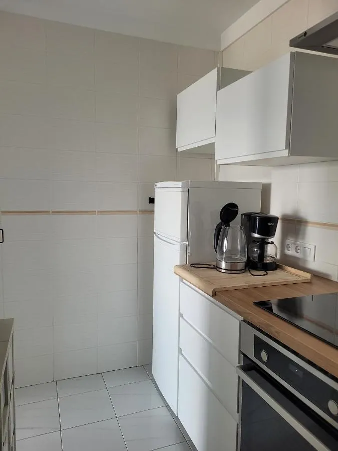 Appartamento Jardins III B 2 - Piso con vista al mar y piscina Roses 0*,  Spagna